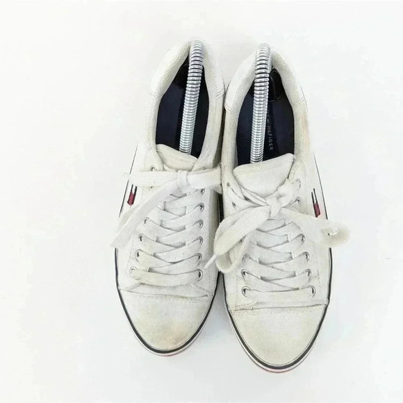 Tommy Hilfiger Fressian Low Top Lace-Up Sneakers - Picture 5 of 11